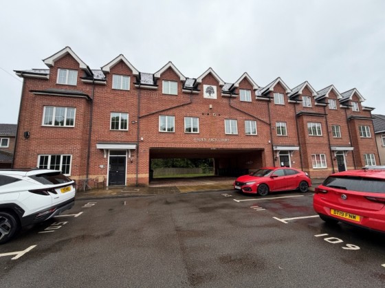 View Full Details for 105 Haden Arch Court, Haden Hill Road, Halesowen, West Midlands, B63 3NF, UK
