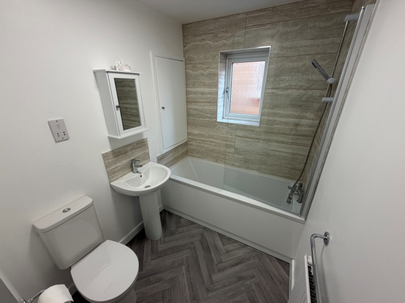 Images for 22 Whitefriars Drive, Halesowen, West Midlands, B63 3SY, UK