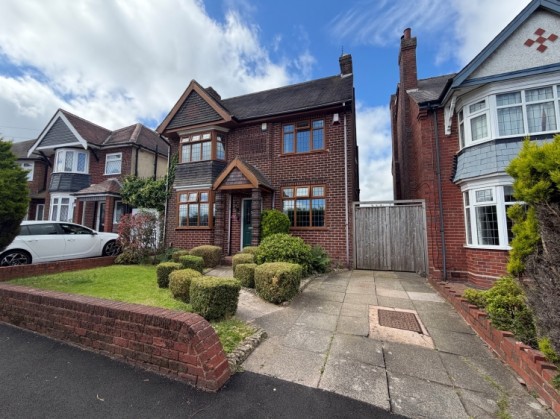 View Full Details for 74 Garland Crescent, Halesowen, West Midlands, B62 9NH, UK