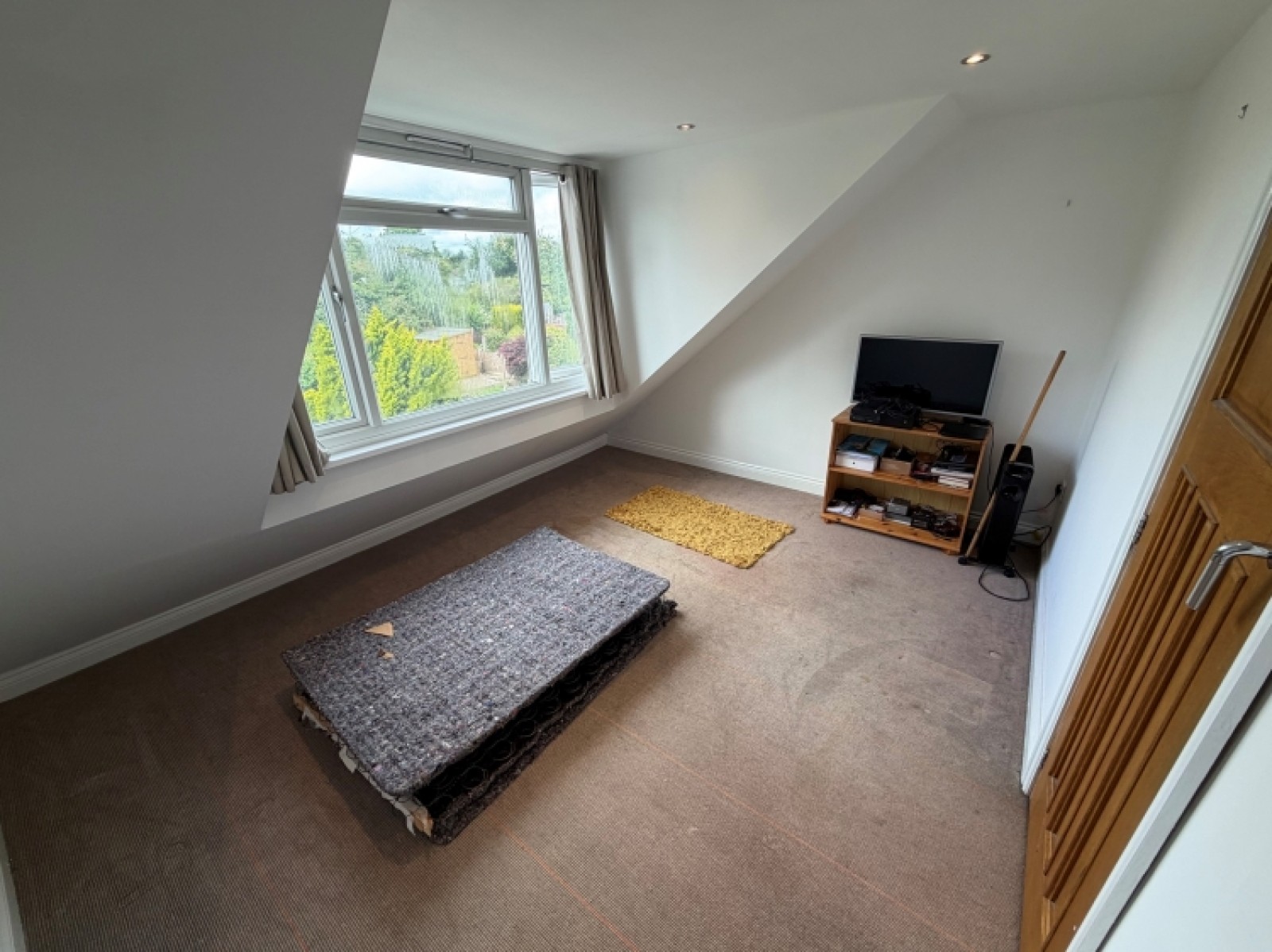 Images for 74 Garland Crescent, Halesowen, West Midlands, B62 9NH, UK