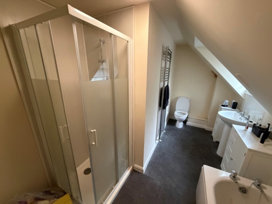 Images for Flat 3 Newton Court, 10 Earls Way, Halesowen, West Midlands, B63 3HR, UK