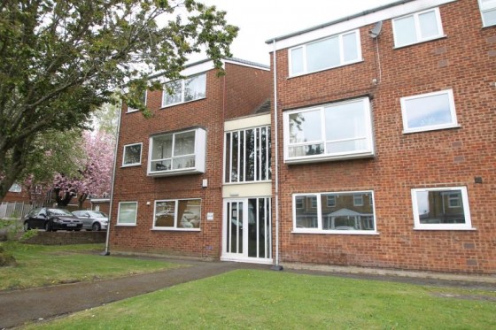 View Full Details for 14 Blaenwern Drive Lyde Greeen, Halesowen, West Midlands, B63 2PX, UK