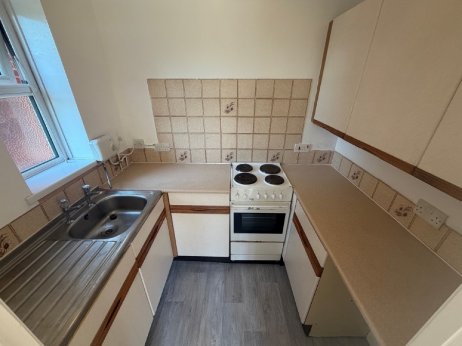 Images for Flat 2, 9 Haden Hill Road, Halesowen, West Midlands, B63 3NE, UK