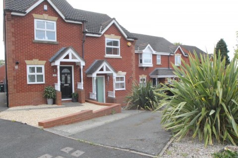 16 Barnswood Close, Halesowen, West Midlands, B63 2DE, UK
