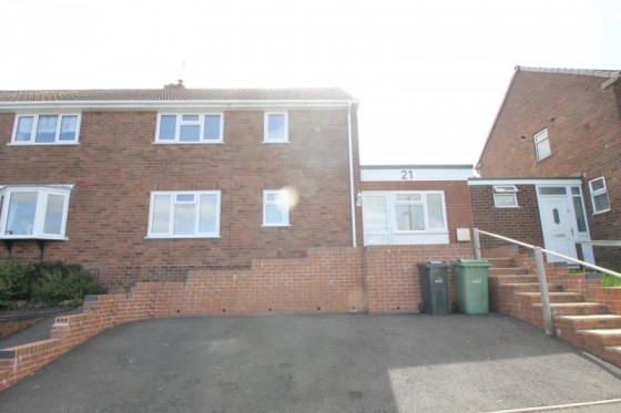 View Full Details for 21 Bournes Crescent, Halesowen, West Midlands, B63 4EH, UK