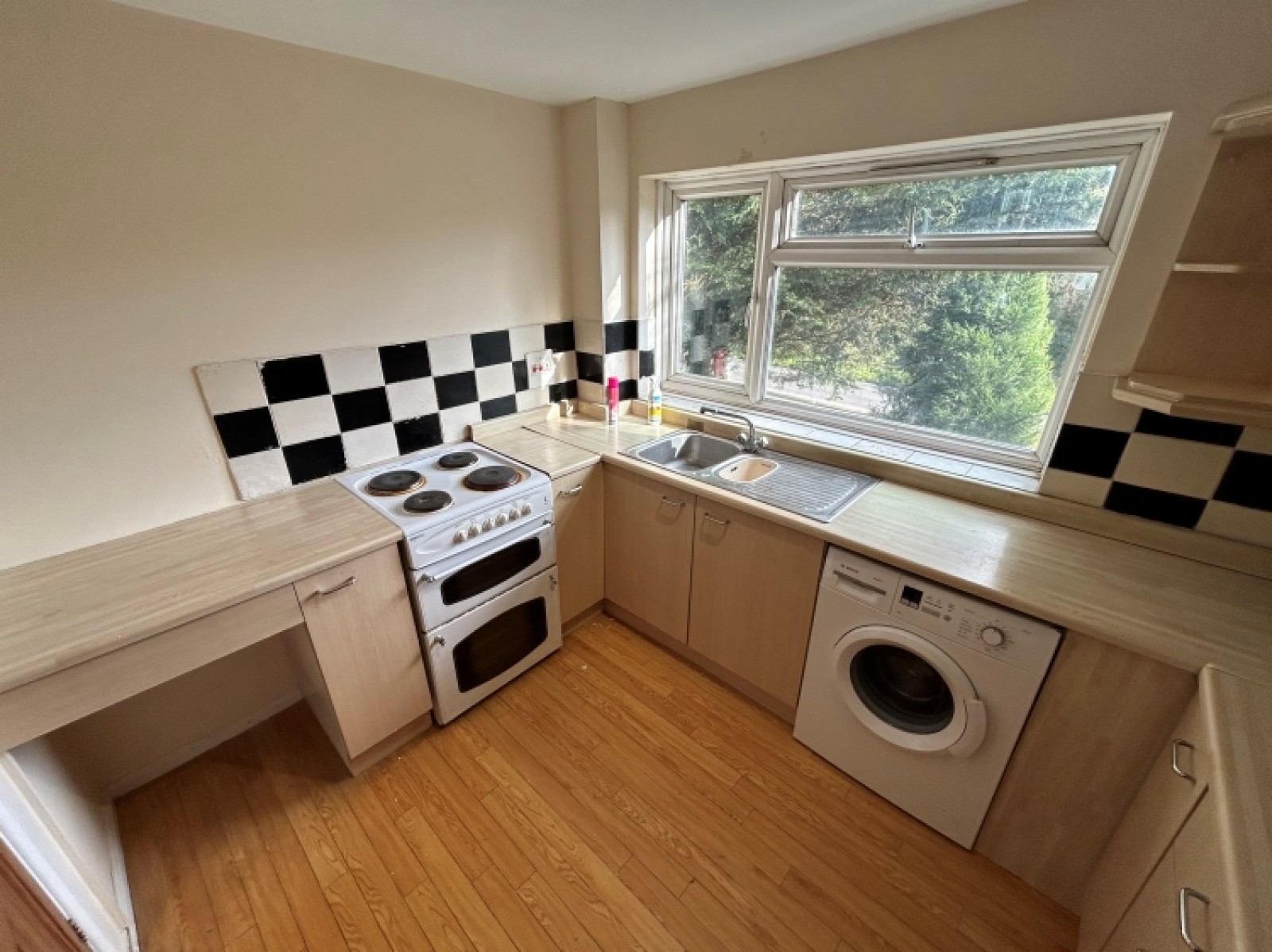 Images for Flat 4 127 Kitwell Lane, Birmingham, West Midlands, B32 4NP, UK