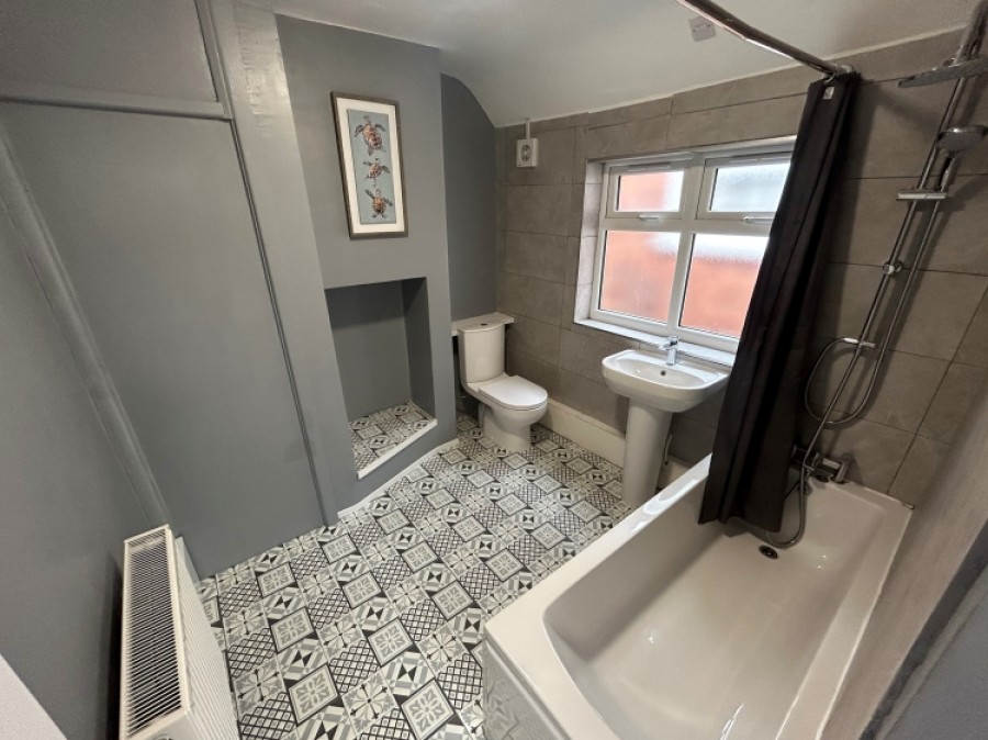 Images for 2 Clifton Road, Halesowen, West Midlands, B62 9HB, UK
