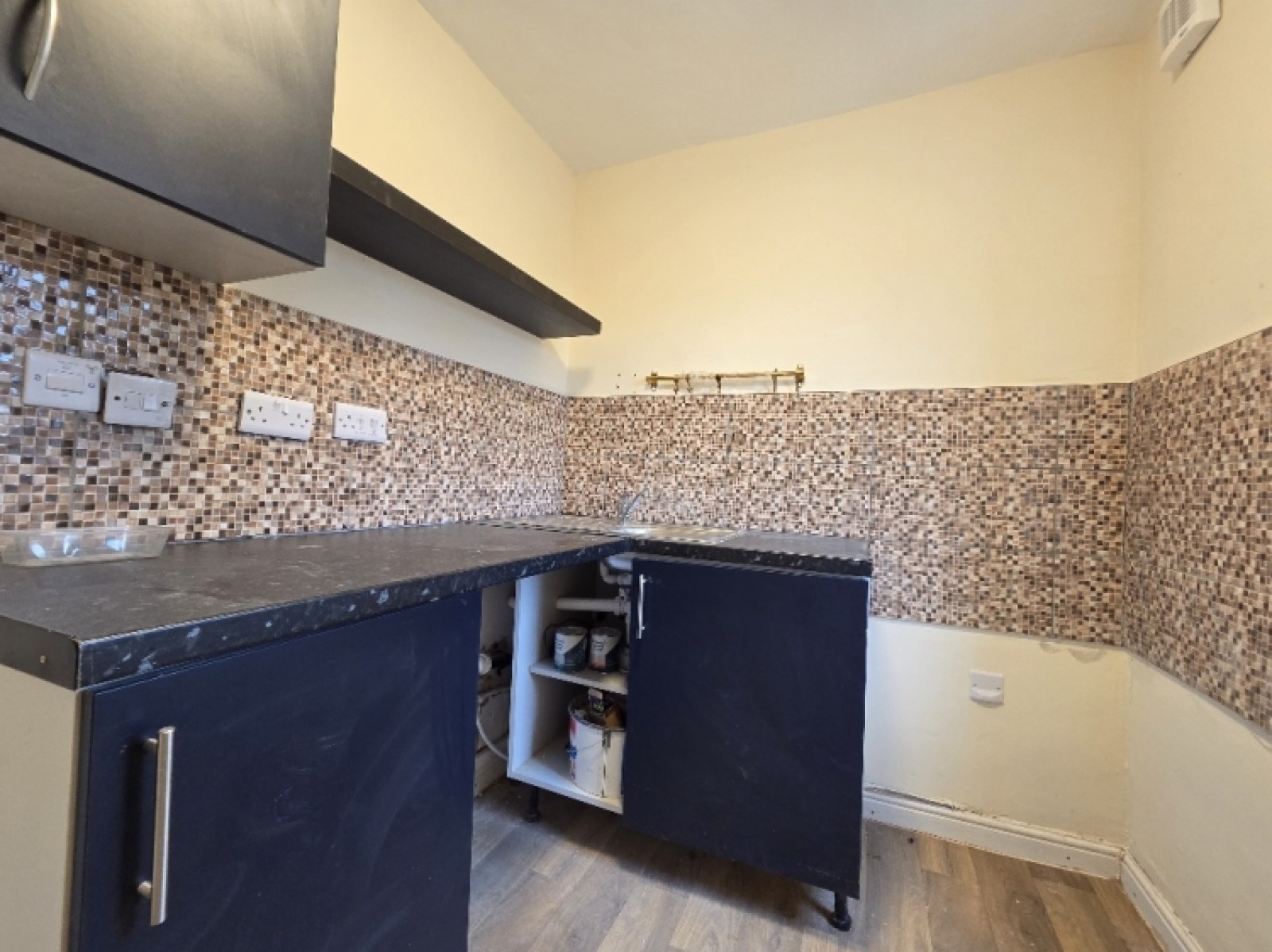 Images for Flat 3, 4 - 6 High Street Cheadle, Stoke On Trent , Cheadle, ST10 1AF, UK