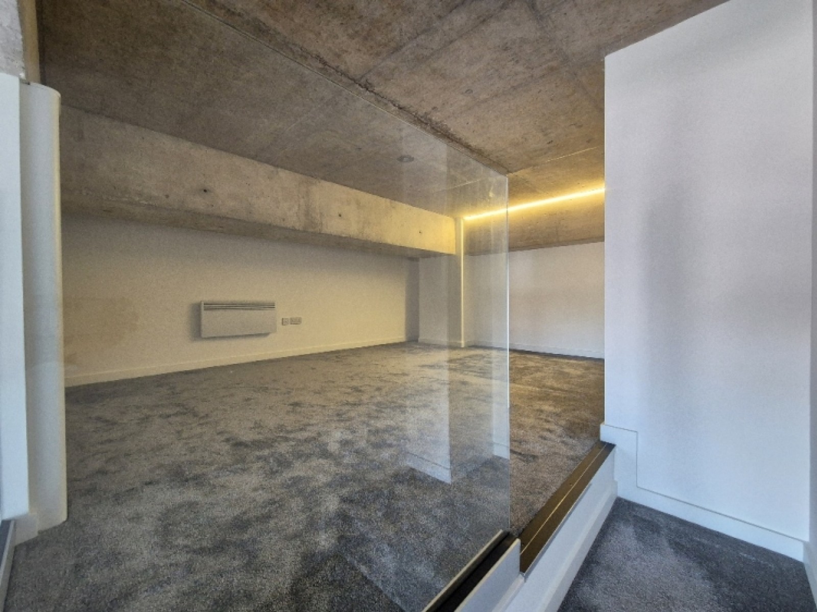 Images for Flat 24 Metro Court, 150 High Street, West Bromwich, West Midlands, B70 6JJ, UK