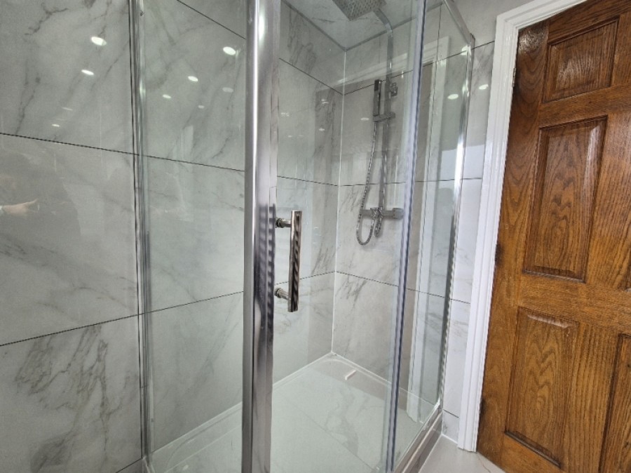 Images for 2 Leafield Gardens, Halesowen, West Midlands, B62 8LX, UK