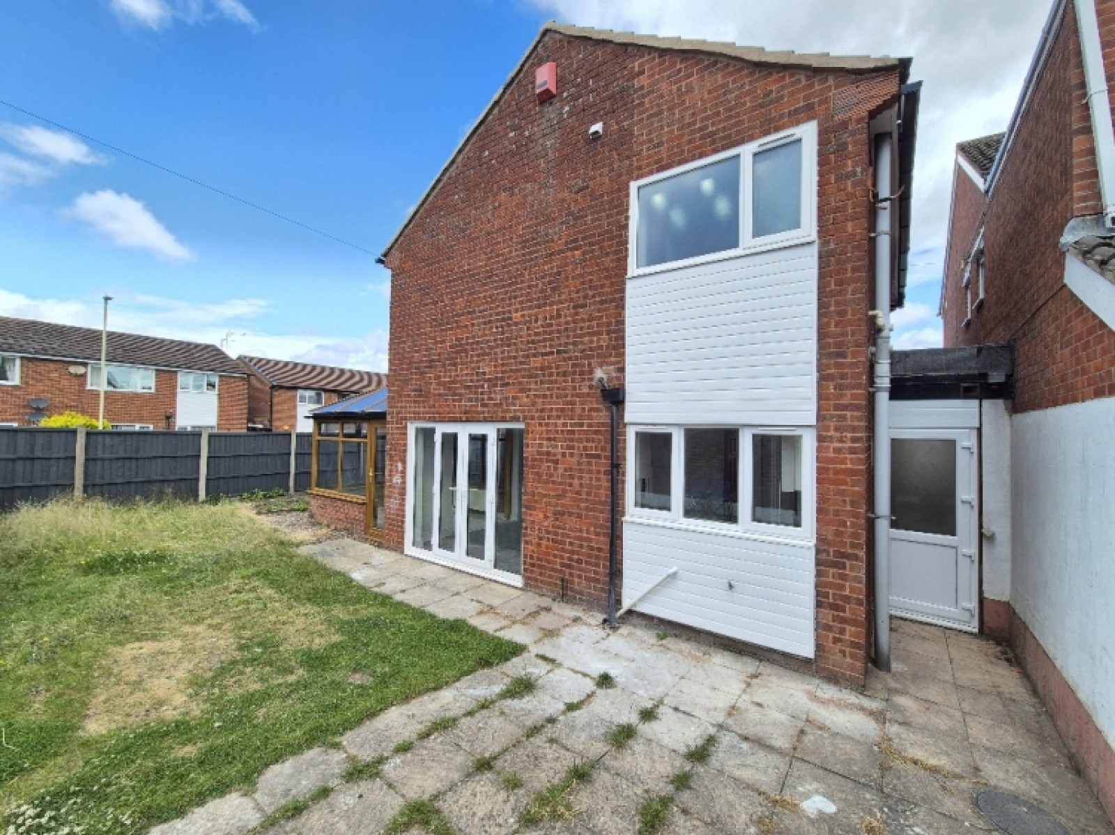 Images for 2 Leafield Gardens, Halesowen, West Midlands, B62 8LX, UK