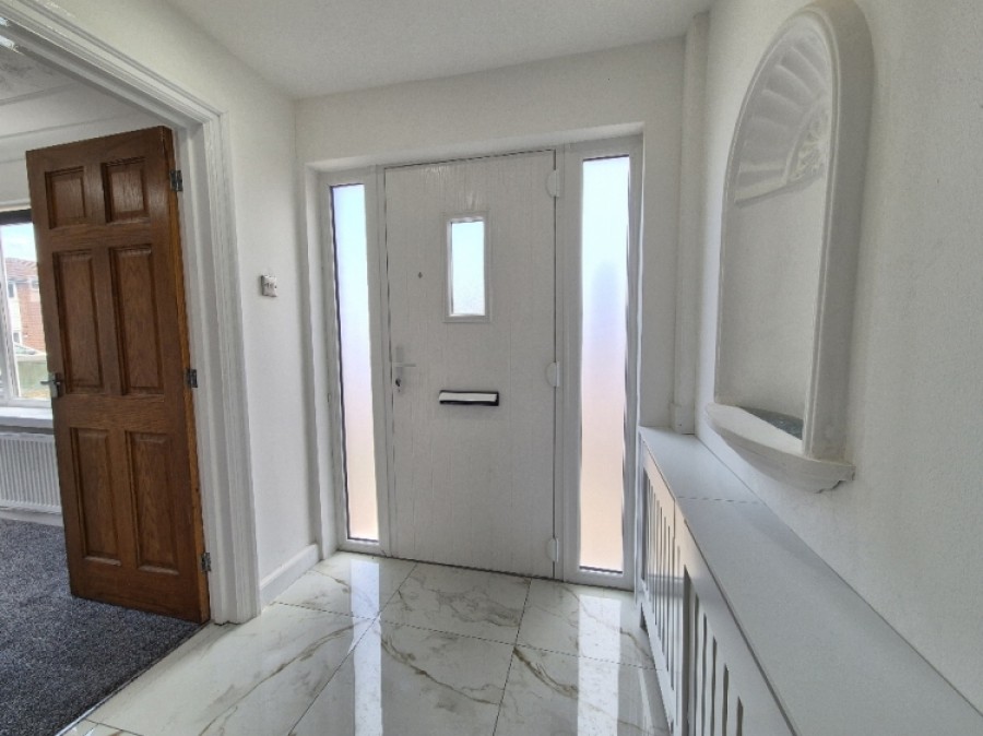 Images for 2 Leafield Gardens, Halesowen, West Midlands, B62 8LX, UK