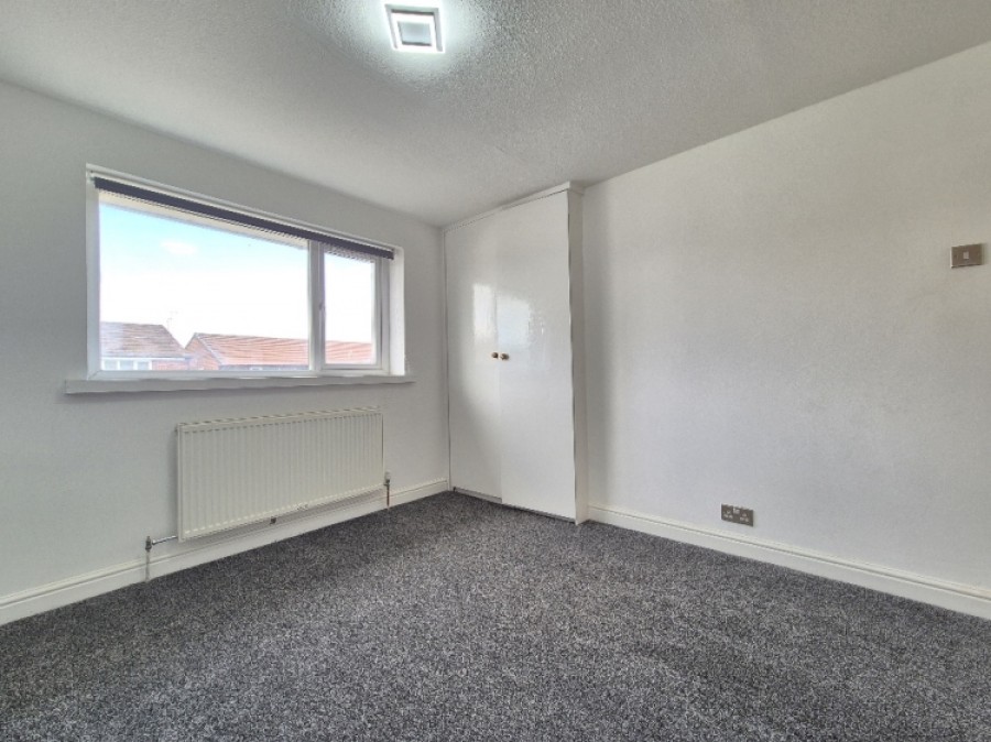 Images for 2 Leafield Gardens, Halesowen, West Midlands, B62 8LX, UK