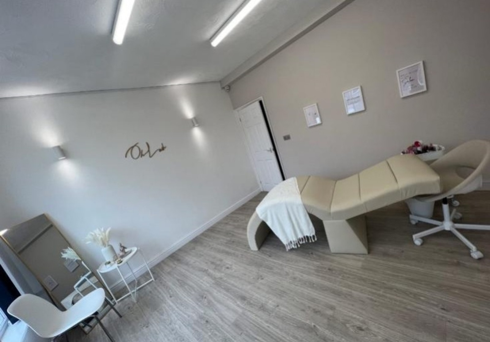 Images for 94 Stourbridge Road, Halesowen, West Midlands, B63 3UN, UK