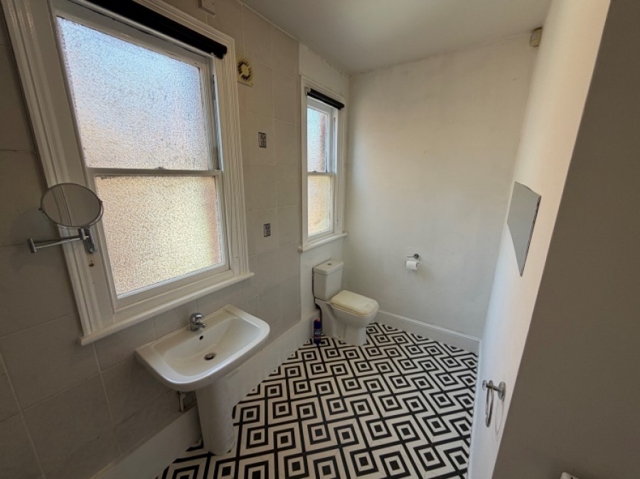 Images for 38a Oaklands Road, Wolverhampton, West Midlands, WV3 0DS, UK