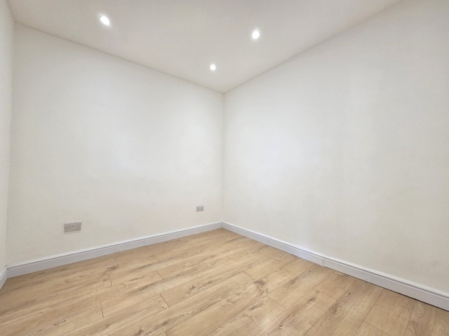 Images for Flat 4 22 Melbourne Road, Halesowen, West Midlands, B63 3NB, UK