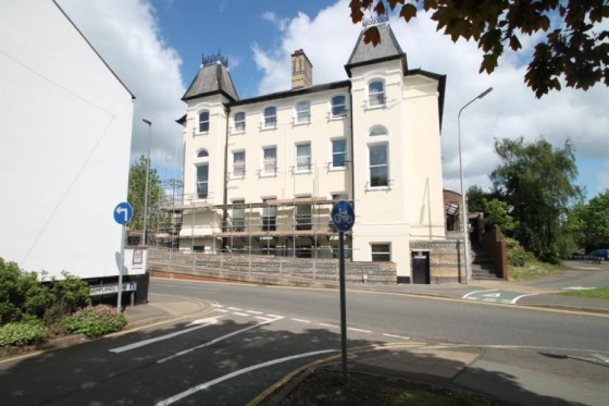 View Full Details for Flat 2a Alexandra House, 24 Enville Street, Stourbridge, West Midlands, DY8 1XS, UK