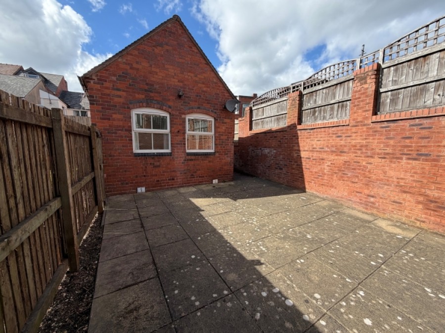 Images for 23b Upper High Street, Cradley Heath, West Midlands, B64 5HX, UK