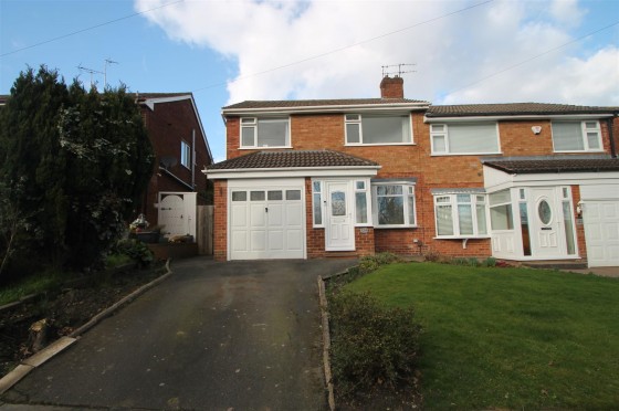 View Full Details for Broadway Avenue, Halesowen