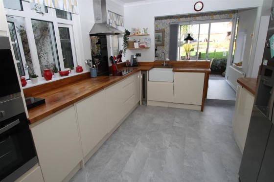 View Full Details for Barrs Road, Cradley Heath