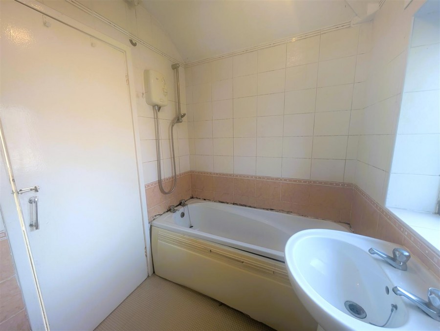 Images for Timbertree Crescent, Cradley Heath