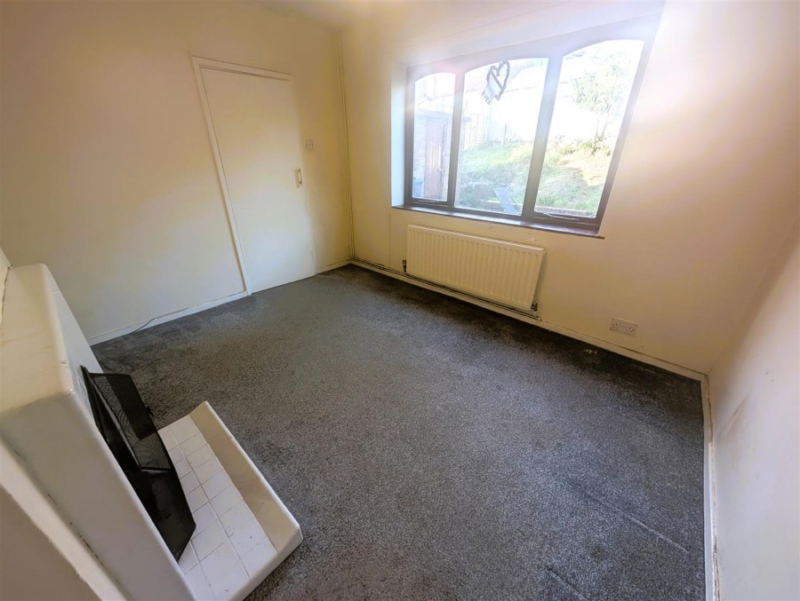 Images for Timbertree Crescent, Cradley Heath