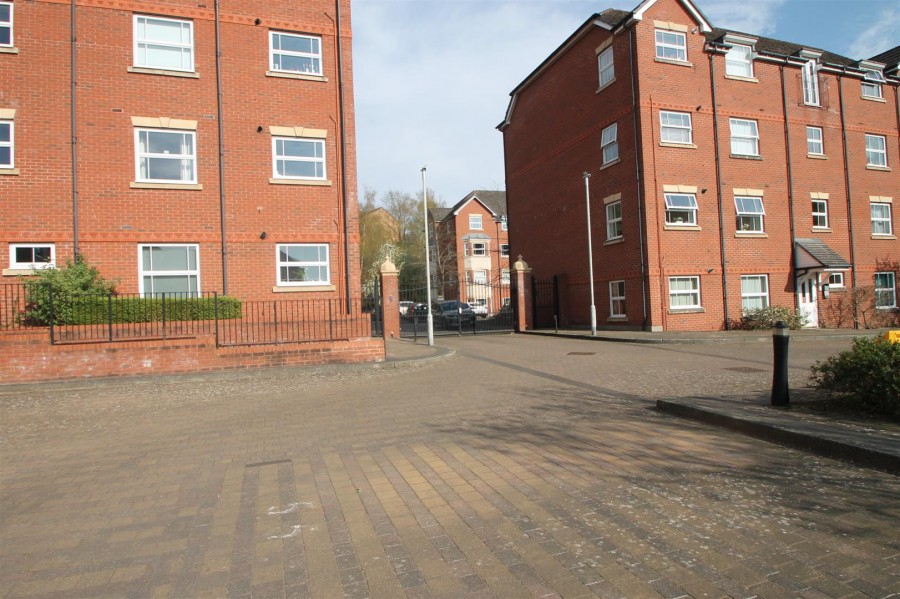 Images for Trefoil Gardens, Amblecote, Stourbridge