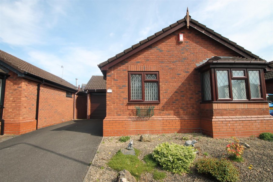 Images for Spinners End Drive, Cradley Heath