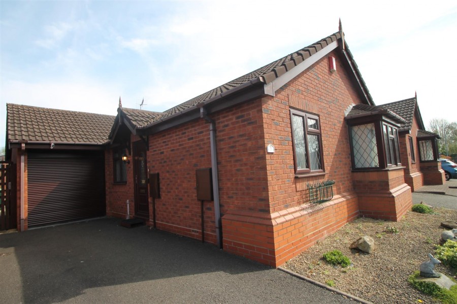 Images for Spinners End Drive, Cradley Heath