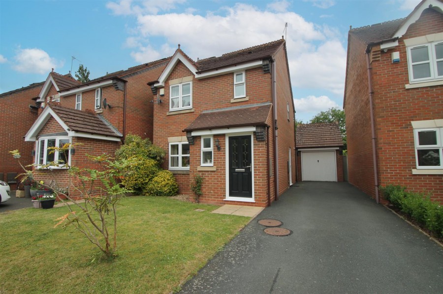 Images for Woodhouse Way, Cradley Heath