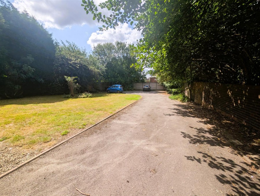 Images for 234 High Street, Pensnett, Brierley Hill