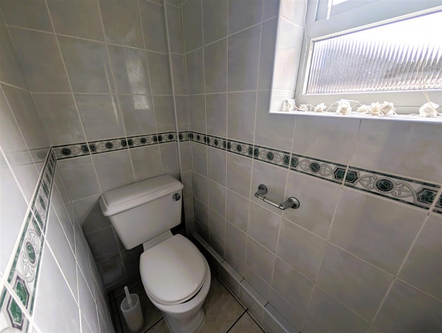 Images for Cornwall Avenue, Oldbury