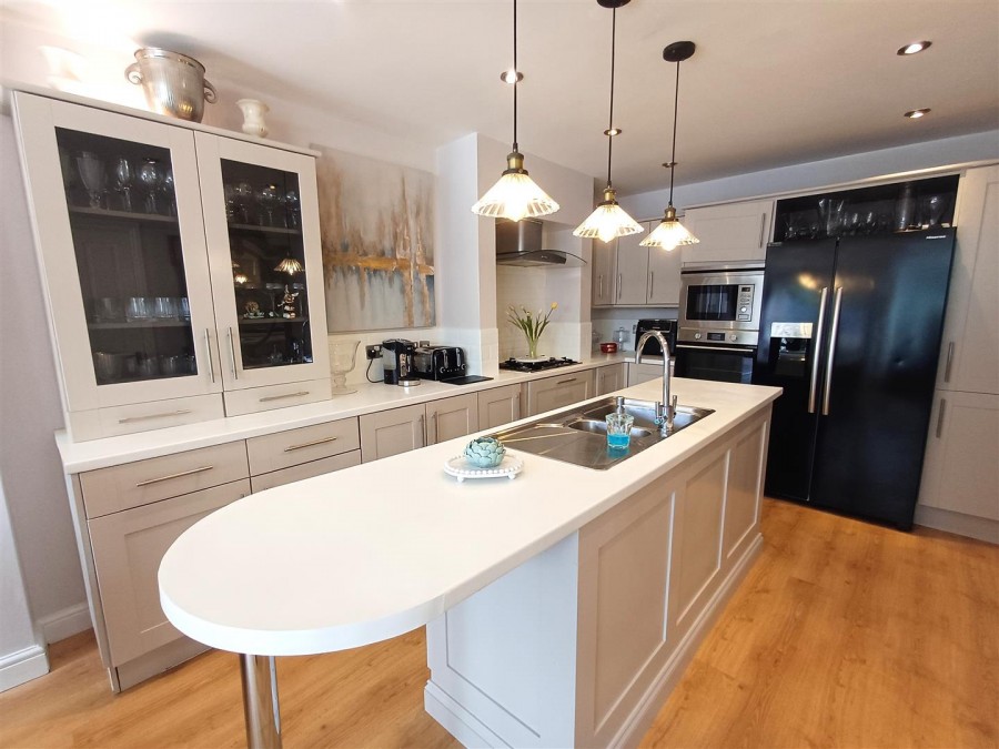 Images for Newfield Crescent, Halesowen